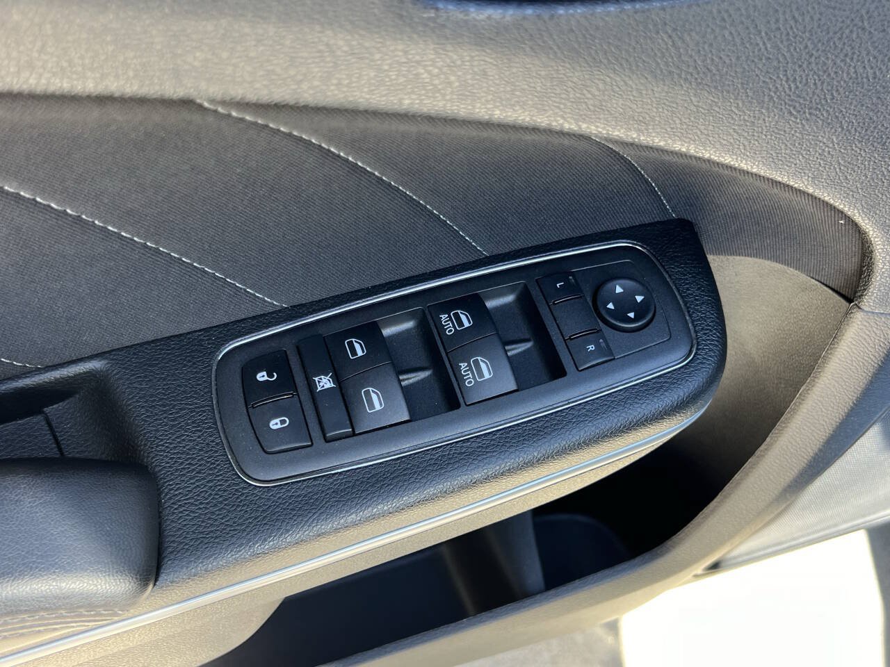 Used 2022 Dodge Charger Scat Pack RWD image 17