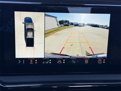 Used 2024 GMC Sierra 2500 AT4 image 19