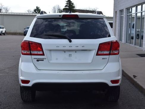 Used 2016 Dodge Journey SXT w/ Comfort/Convenience Group image 8