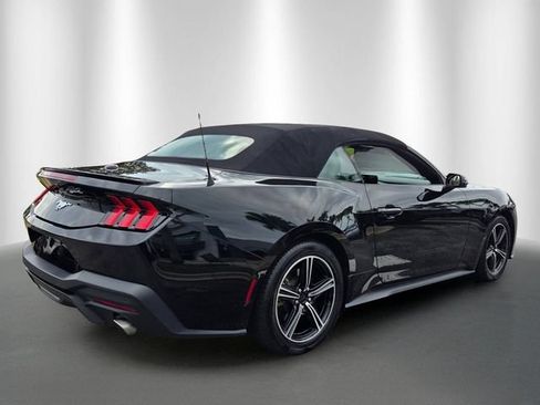 Used 2024 Ford Mustang Premium RWD image 31