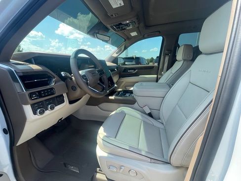 Used 2026 GMC Yukon Denali w/ Denali Reserve Package AWD/4WD image 11