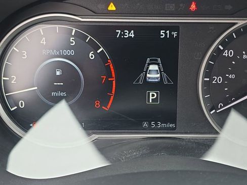 Used 2025 Nissan Versa SR w/ Trunk Package FWD image 15