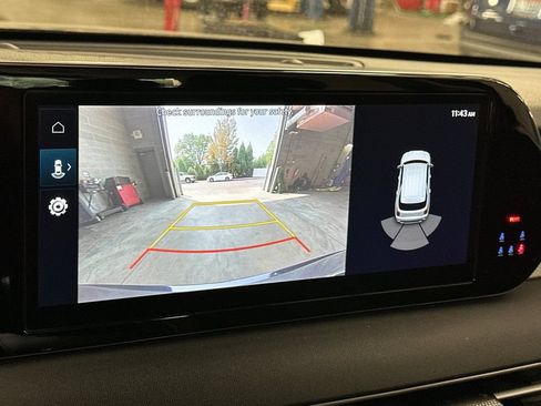 Used 2025 Hyundai Palisade SEL AWD/4WD image 21
