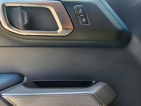 Used 2023 Ford Bronco Outer Banks image 17