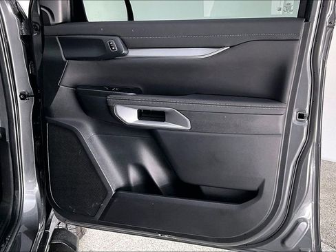 Used 2025 Ford Ranger Lariat w/ Trailer Tow Package image 26