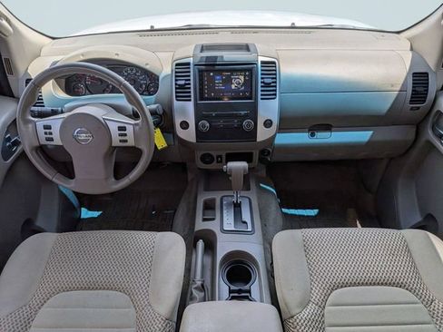 Used 2012 Nissan Frontier SV w/ SV Premium Utility Pkg RWD image 16