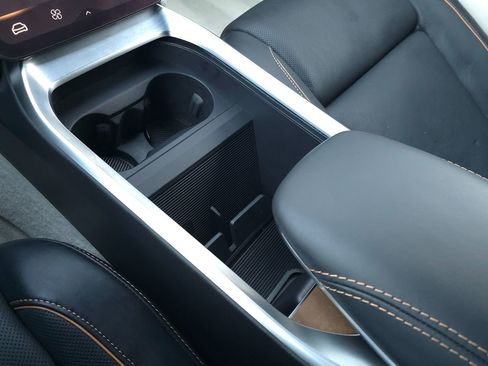 Used 2025 Lucid Air Pure image 62