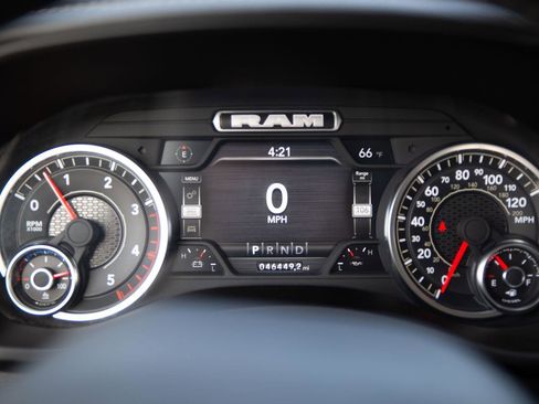 Used 2024 RAM 2500 Laramie AWD/4WD image 13