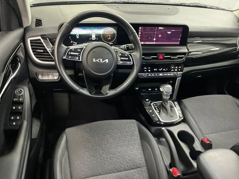 Certified 2024 Kia Seltos S image 25