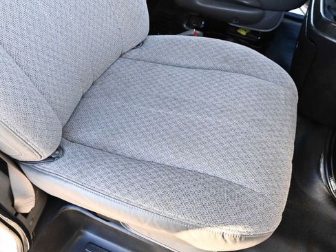 Used 2017 Chevrolet Express 3500 RWD image 53
