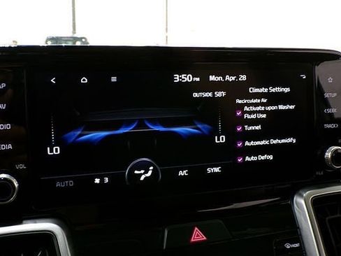 Used 2022 Kia Sorento S image 39