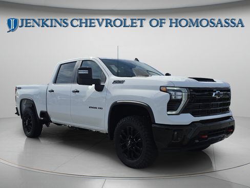 New 2026 Chevrolet Silverado 2500 LT w/ Trail Boss Package AWD/4WD image 1