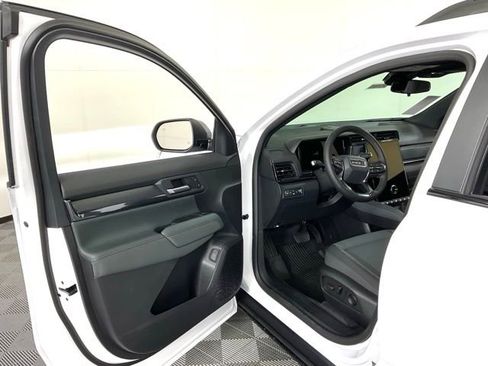 New 2026 GMC Terrain AT4 w/ LPO, Floor Liner Package image 27