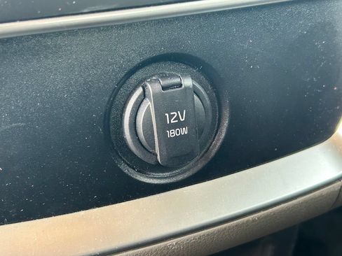 Used 2026 Kia Carnival FWD image 22