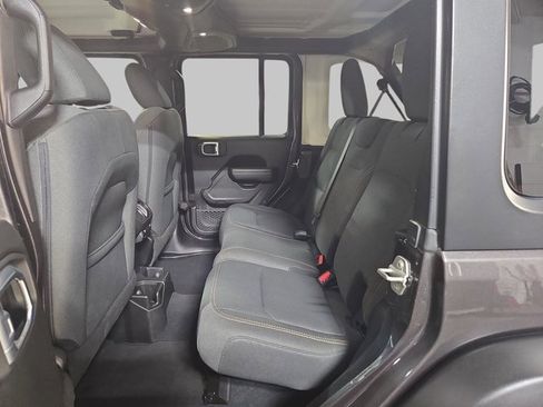 Used 2024 Jeep Wrangler Sport S image 15