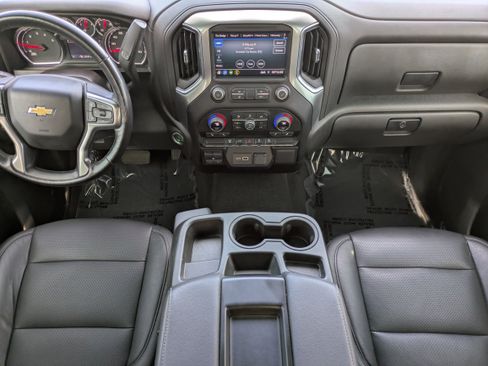 Used 2022 Chevrolet Silverado 2500 LT w/ Convenience Package image 8