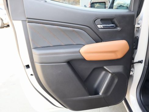 New 2026 GMC Canyon AT4 image 23