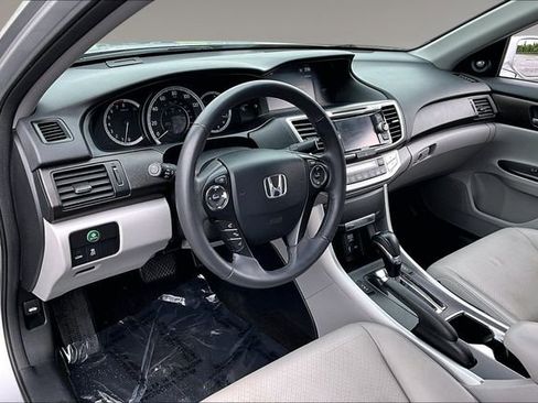 Used 2013 Honda Accord EX-L image 17