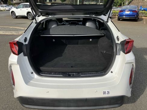 Used 2017 Toyota Prius Prime Plus image 11