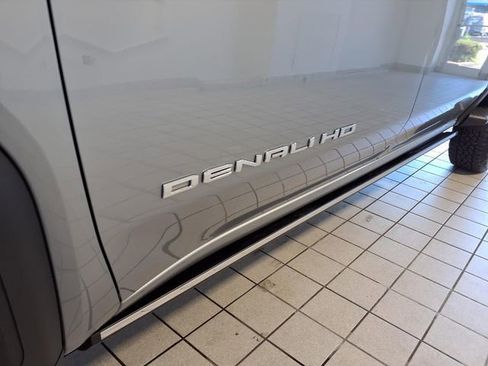 Used 2026 GMC Sierra 2500 Denali w/ Technology Package AWD/4WD image 6
