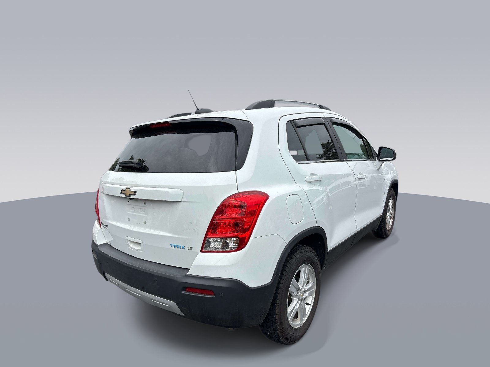 Used 2016 Chevrolet Trax LT w/ LT Convenience Package FWD image 3