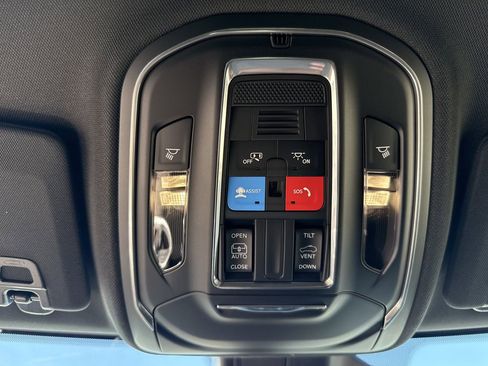 New 2025 Jeep Grand Cherokee L Laredo w/ Trailer Tow Package image 36