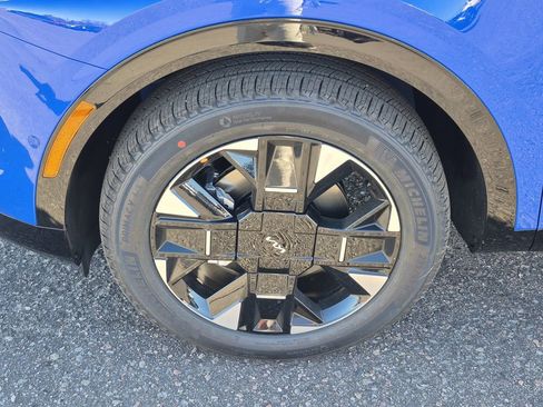 New 2026 Kia Sportage SX image 17