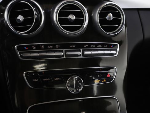 Used 2018 Mercedes-Benz C 300 C 300 image 21