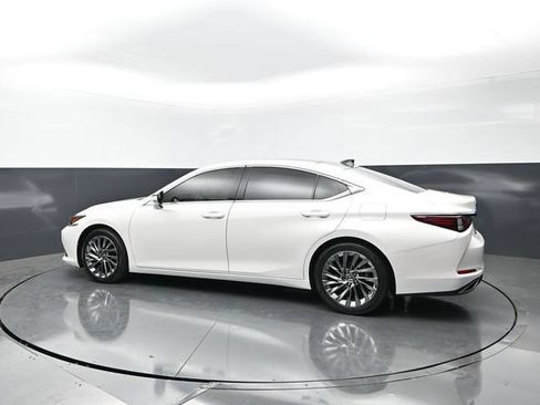 Used 2025 Lexus ES 350 Ultra Luxury w/ Accessory Package (Z1) FWD image 2