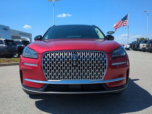 Used 2025 Lincoln Corsair AWD w/ Equipment Group 101A image 9