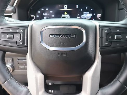 Used 2024 GMC Yukon Denali w/ Advanced Technology Package AWD/4WD image 28