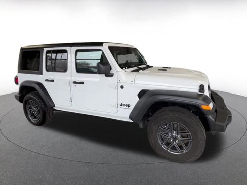 Used 2025 Jeep Wrangler Sport S image 7
