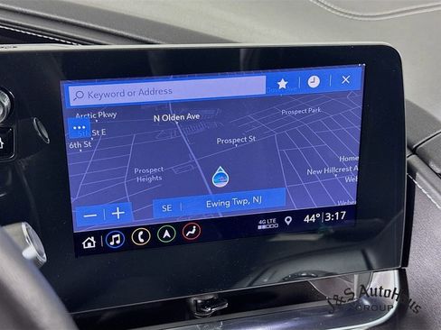 Used 2020 Chevrolet Corvette Stingray w/ 2LT Preferred Equipment Group image 19