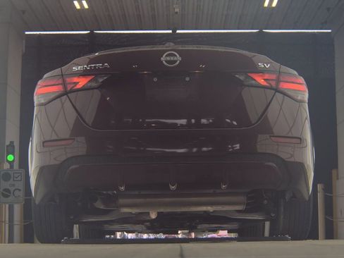 Used 2024 Nissan Sentra SV image 7