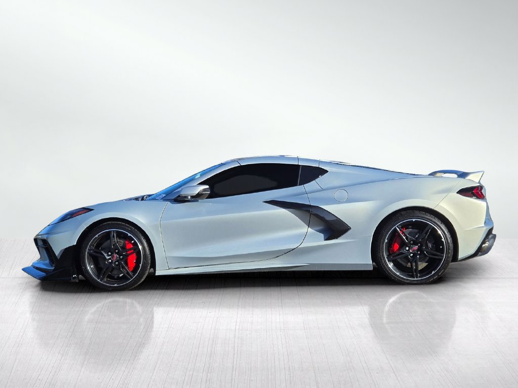 Used 2022 Chevrolet Corvette Stingray Premium Cpe w/ Z51 Performance Package RWD image 7