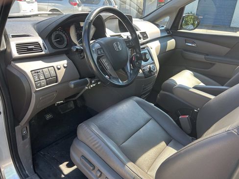 Used 2015 Honda Odyssey Touring Elite image 22