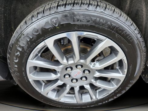 Used 2021 GMC Acadia Denali w/ GMC Pro Grade Package AWD/4WD image 36