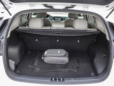 Used 2019 Kia Niro EX image 38