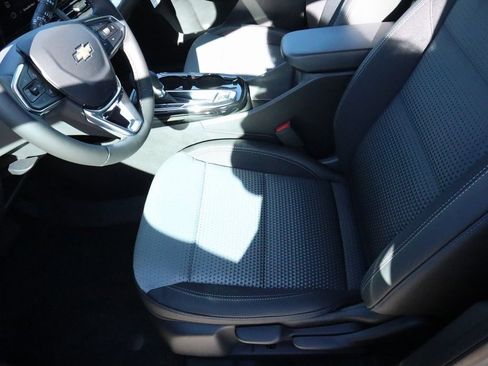 New 2026 Chevrolet Trax LT w/ Sunroof Package image 11