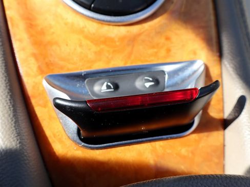 Used 2003 Mercedes-Benz SL 500 image 36