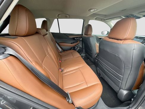 Used 2025 Subaru Outback Touring XT image 37