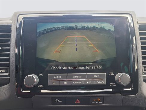 Used 2024 Nissan Frontier Pro-X image 16