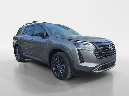 New 2026 Nissan Pathfinder SL AWD/4WD image 7