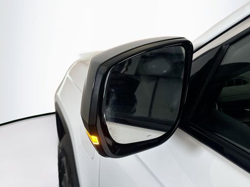 Used 2022 Jeep Grand Cherokee Limited 4xe image 16