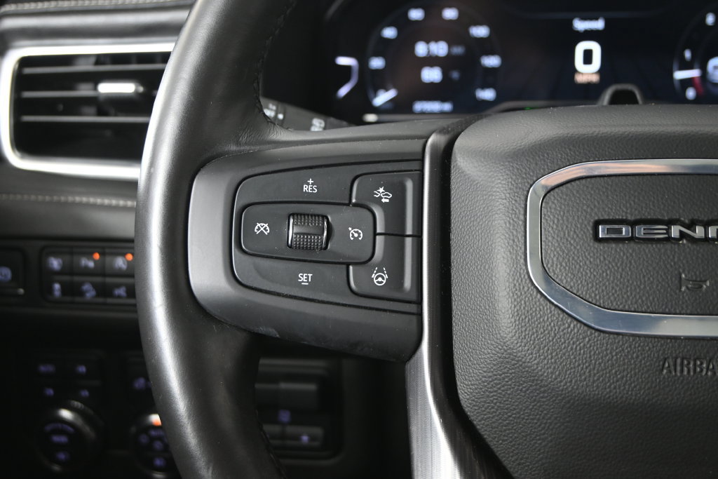 Used 2024 GMC Yukon XL Denali Ultimate AWD/4WD image 38