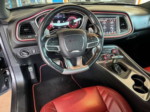 Used 2020 Dodge Challenger SRT Hellcat RWD image 10