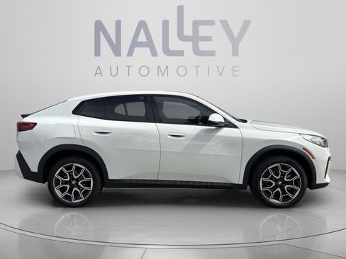 Used 2026 BMW X2 xDrive28i w/ Technology Package AWD/4WD image 4