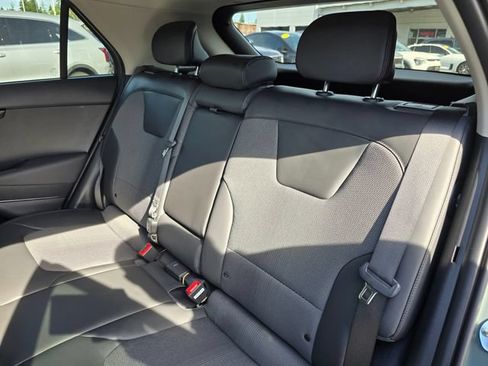Certified 2024 Kia Niro Wind w/ Wind Preserve Package FWD image 19