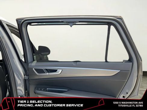 Used 2024 Volkswagen Atlas Cross Sport SE FWD image 21