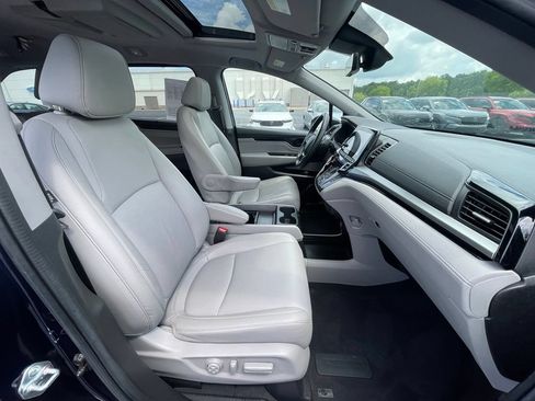 Used 2023 Honda Odyssey Touring image 32